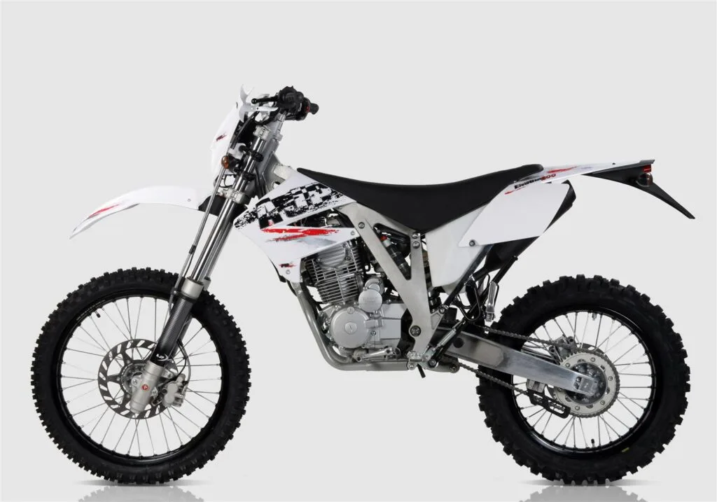 AJP-PR4-125-Enduro-Pro-throttlecraze.com-1