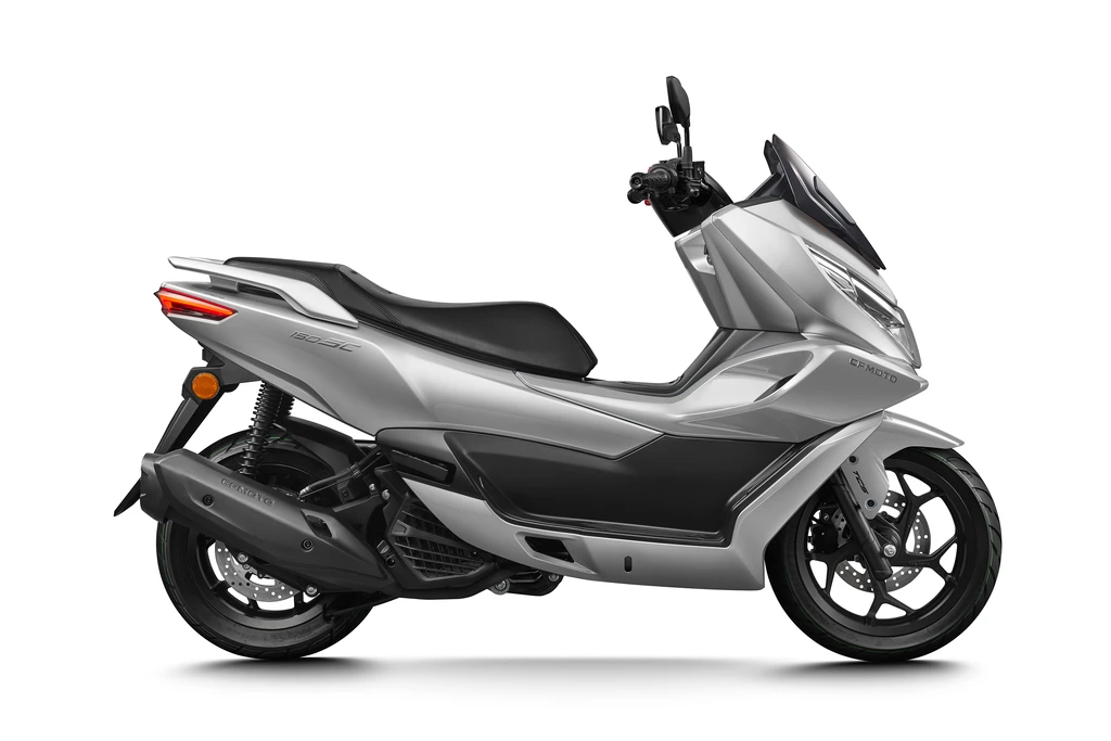 cfmoto-150sc-2025-throttlecraze.com-1_throttlecraze.com