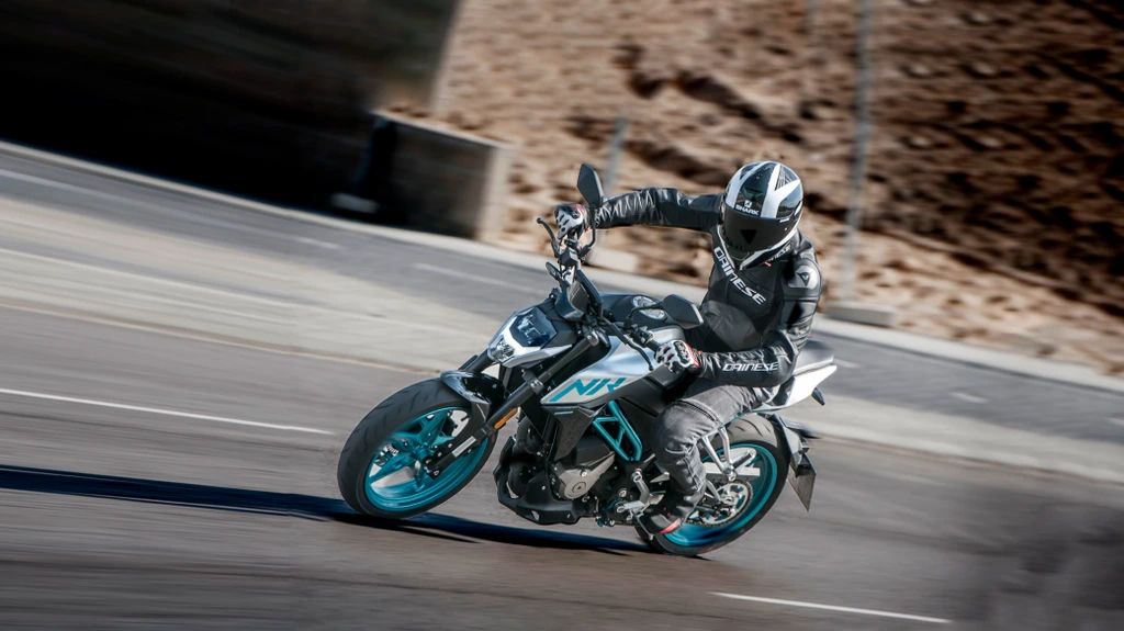 cfmoto-300nk-2025-throttlecraze-4_throttlecraze.com