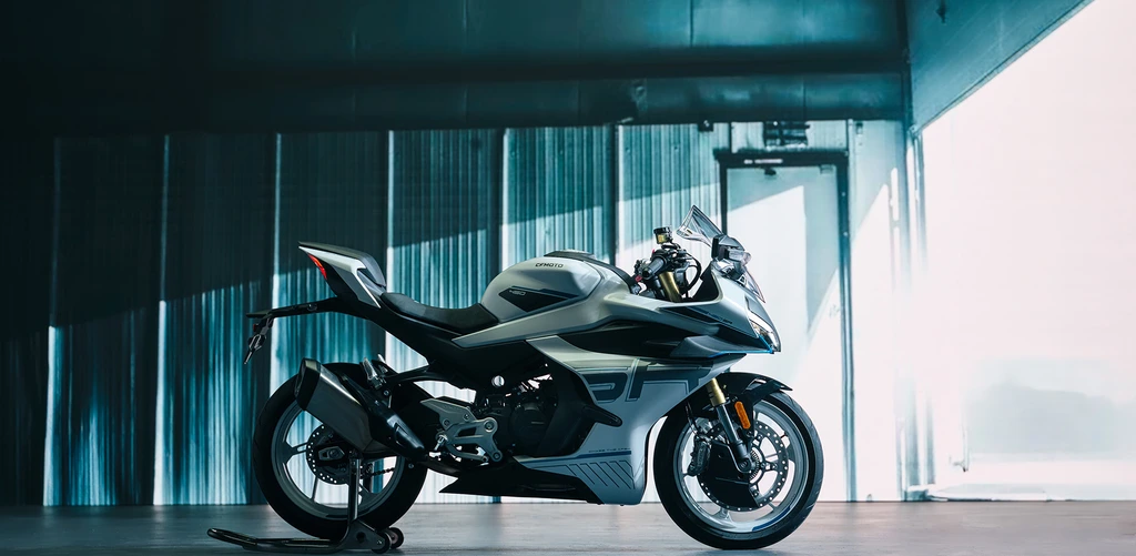 cfmoto-450srs-2025-throttlecraze.com-1_throttlecraze.com