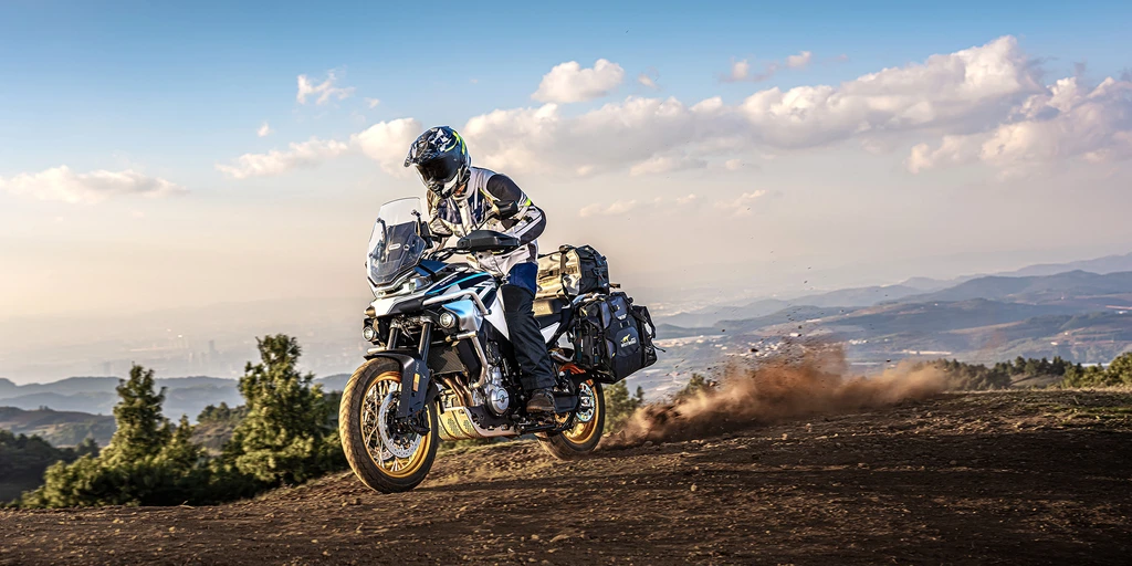 cfmoto_800mt_Explore_2025_throttlecraze_3_throttlecraze