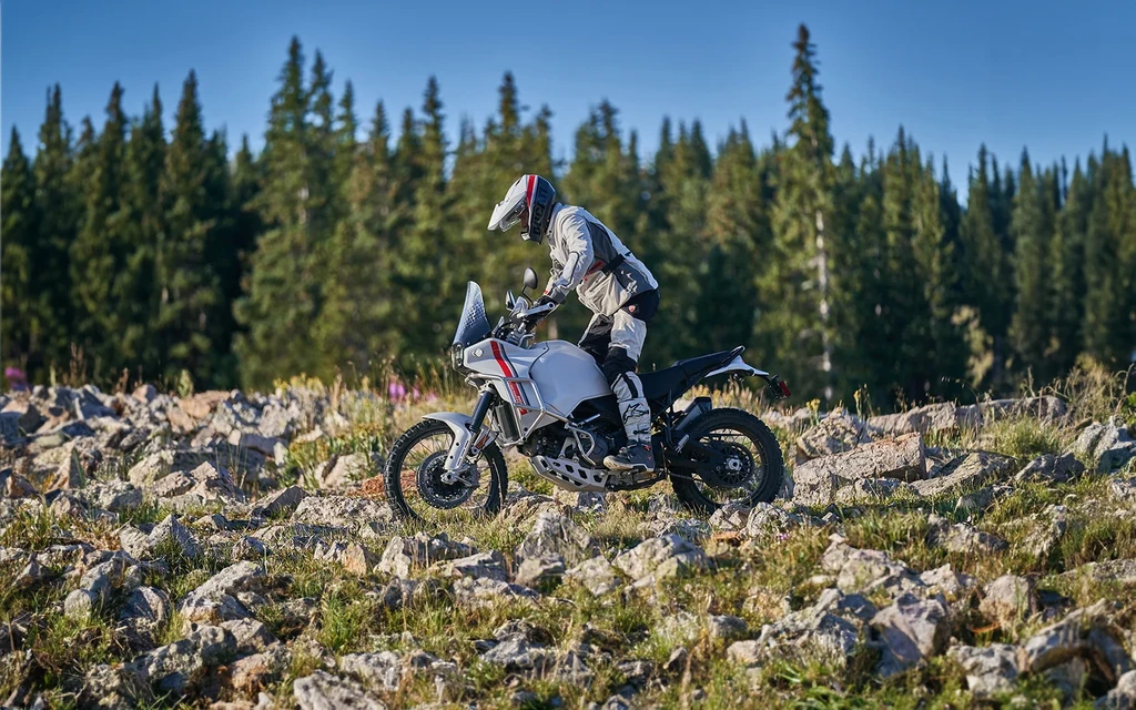 2022-ducati-desertx-throttlecraze.com-6_throttlecraze.com