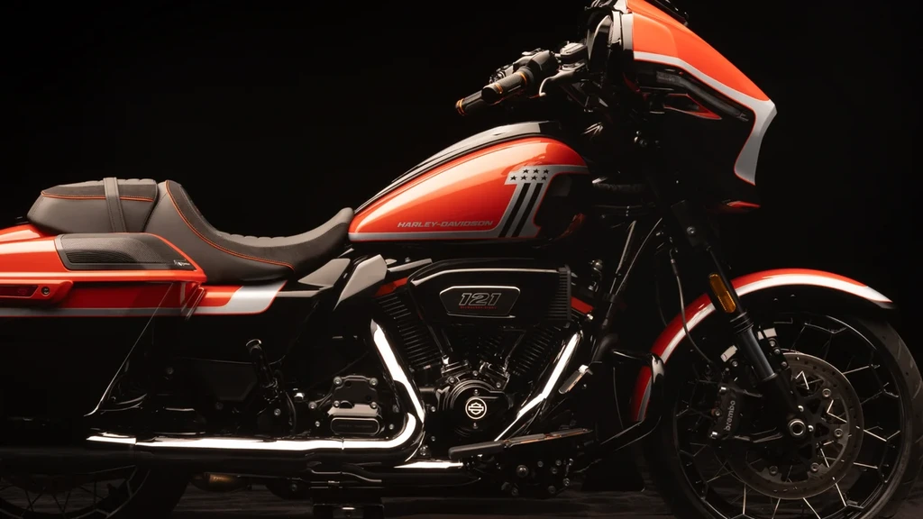 2024-HD-CVO-Street-Glide-throttlecraze.com-3_throttlecraze.com