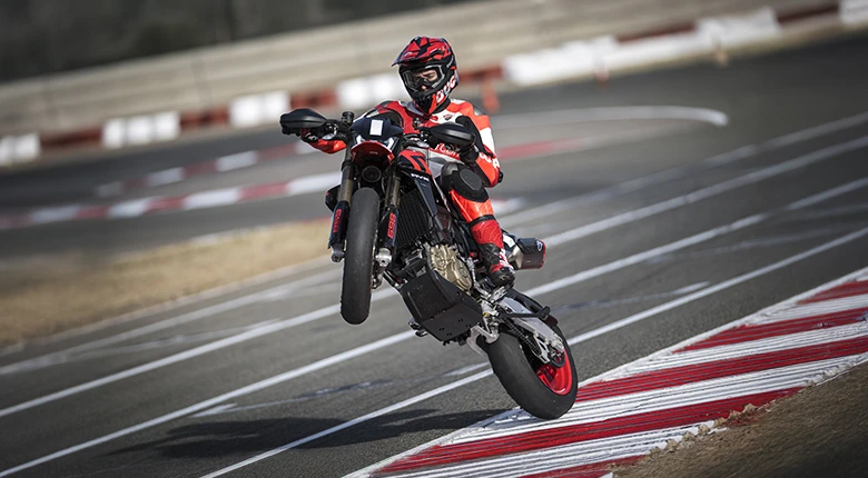 2024-ducati-hypermotard-698-mono-throttlecraze.com-4_throttlecraze.com