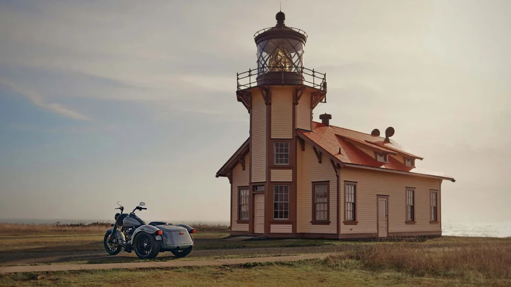 2024-harley-davidson-freewheeler-throttlecraze.com-2_throttlecraze.com