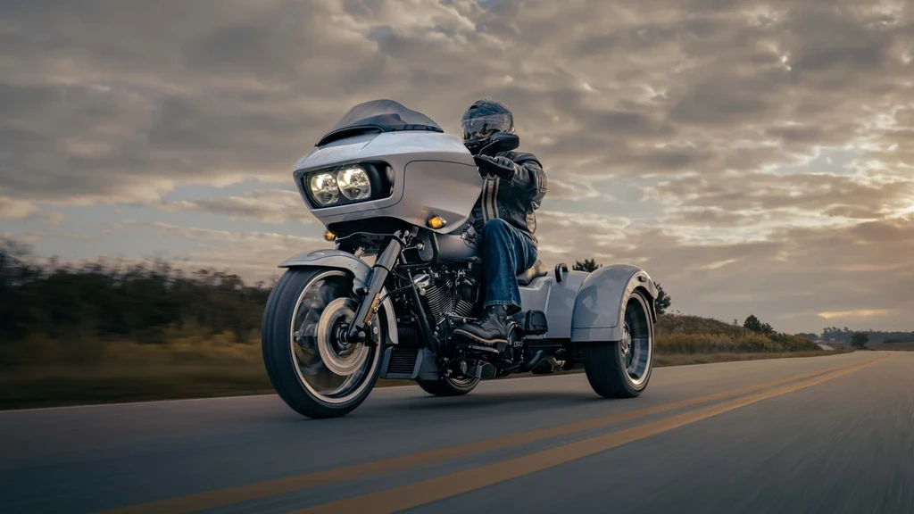 2024-harley-davidson-road-glide-3-throttlecraze.com-3_throttlecraze.com