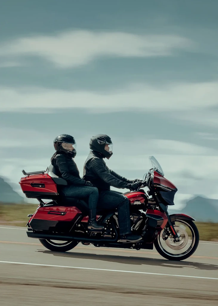 2025-HD-Street-Glide-Ultra-throttlecraze.com-4_throttlecraze.com