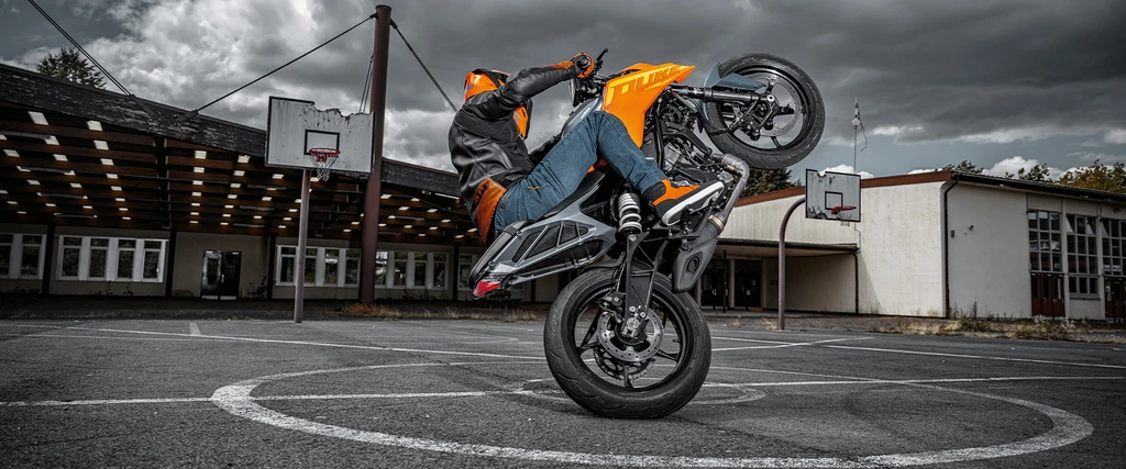 2025-ktm-250-duke-throttlecraze.com-4_throttlecraze.com