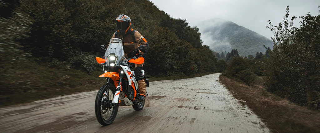 2025-ktm-390-Adventure-R-throttlecraze.com-4_throttlecraze.com