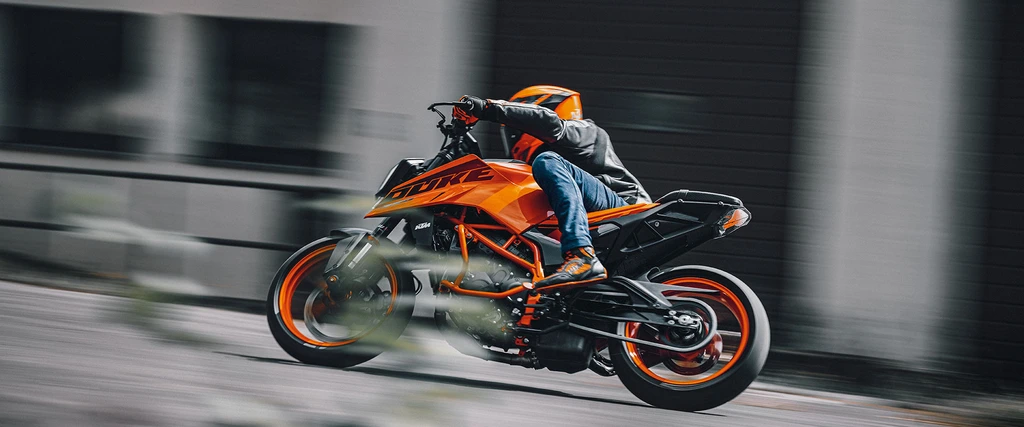 2025-ktm-390-duke-throttlecraze.com-4_throttlecraze.com