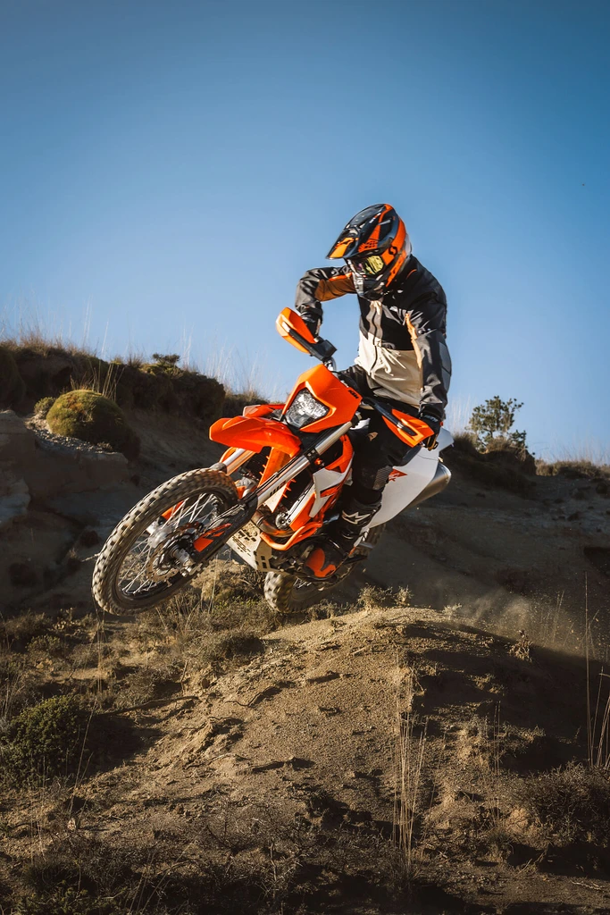 KTM_2026_690_Enduro_throttlecraze-2_throttlecraze.com