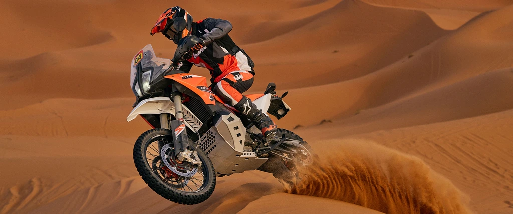 ktm-2024-890-Adventure-Rally-R-throttlecraze.com-1_throttlecraze.com