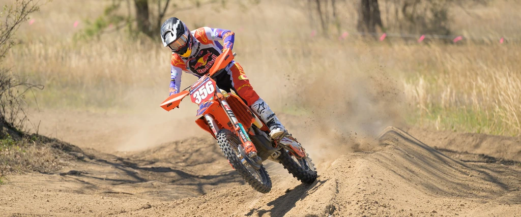 ktm-2025-350-XC-F-factory-Edition-throttlecraze.com-1_throttlecraze.com