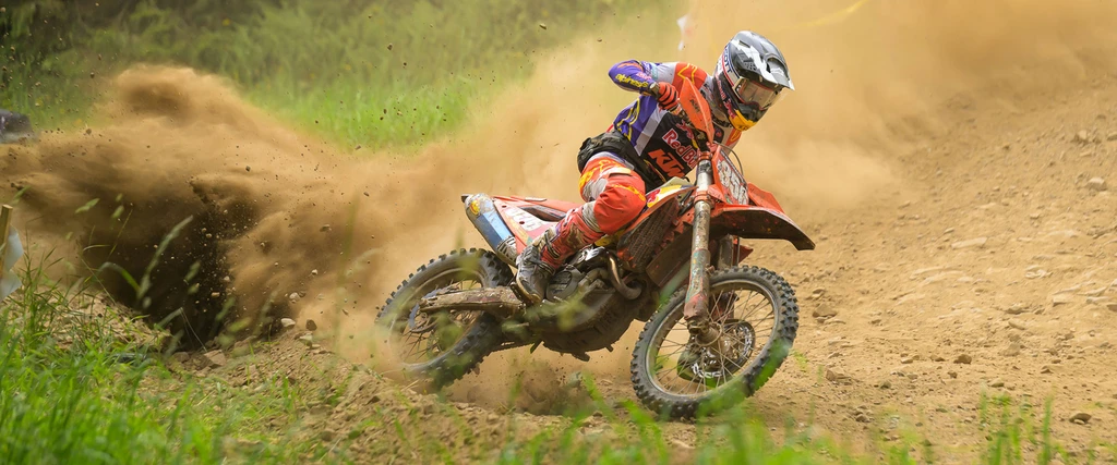 ktm-2025-350-XC-F-factory-Edition-throttlecraze.com-2_throttlecraze.com