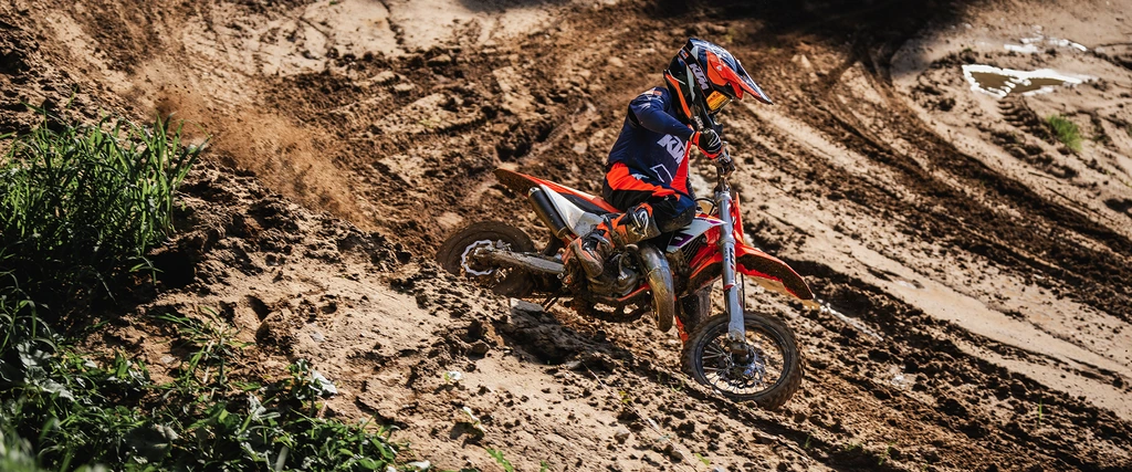 ktm-50-SX-2025-throttlecraze.com-2_throttlecraze.com
