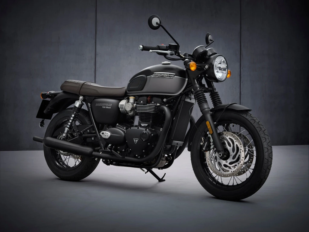 2023-triumph-bonneville-t120-black-throttlecraze.com-3_throttlecraze.com