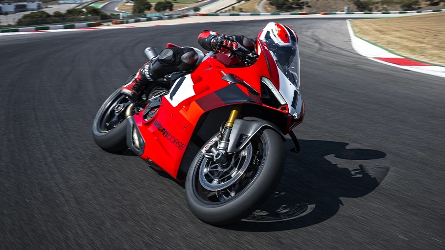 2024-ducati-panigale-v4-r-throttlecraze.com-4_throttlecraze.com