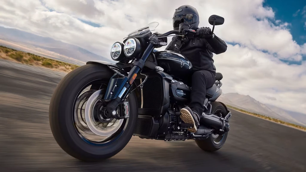 2024-triumph-rocket-3-strom-gt-throttlecraze.com-5_throttlecraze.com