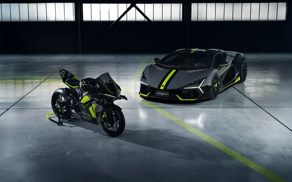 2025-ducati-panigale-v4-lamborghini-throttlecraze.com-2_throttlecraze.com