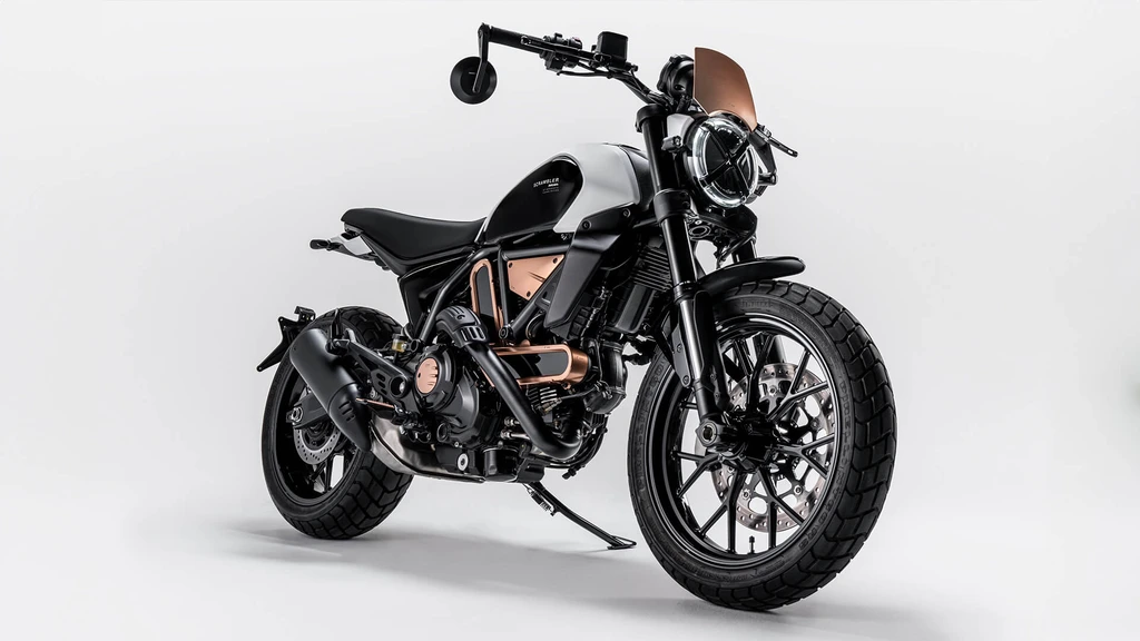 2025-ducati-scrambler-10-anniversary-rizoma-edition-throttlecraze.com-4_throttlecraze.com