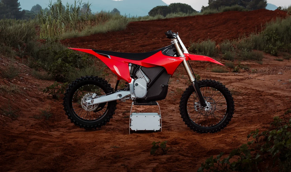 2025-stark-varg-mx-1.2-throttlecraze.com-1_throttlecraze.com