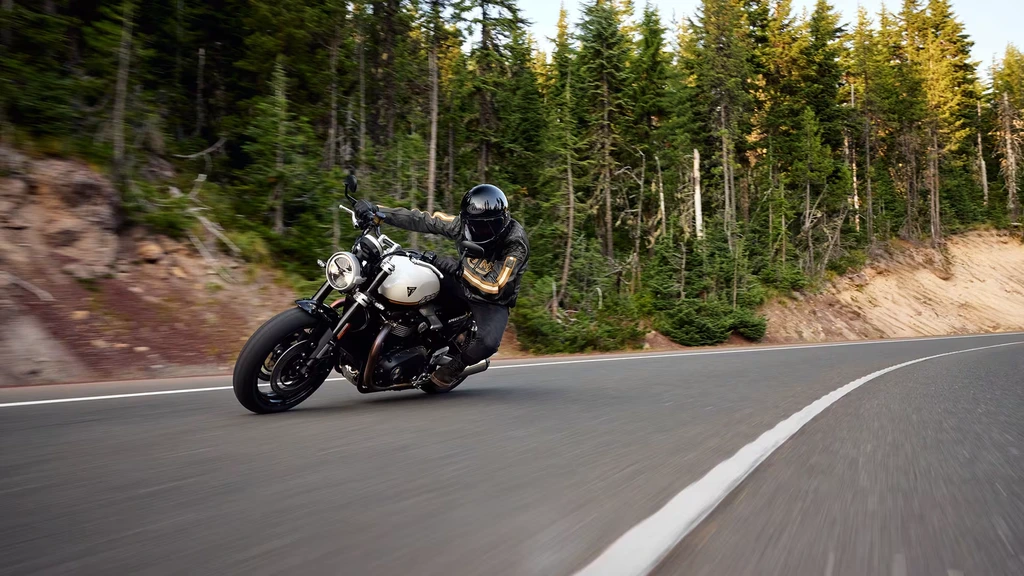 2025-triumph-speed-twin-1200-throttlecraze.com-4_throttlecraze.com