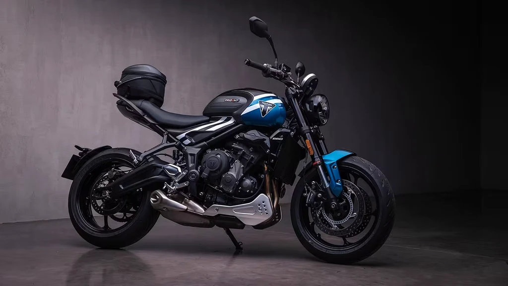 2025-triumph-trident-660-throttlecraze.com-6_throttlecraze.com