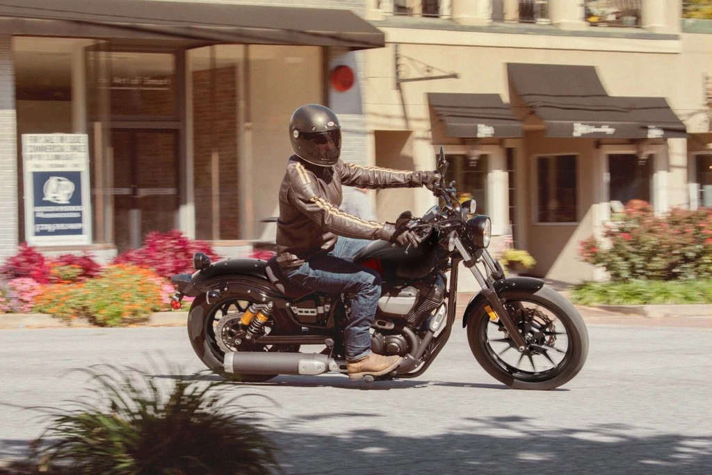 20205-yamaha-bolt-r-spec-throttlecraze.com-2_throttlecraze.com