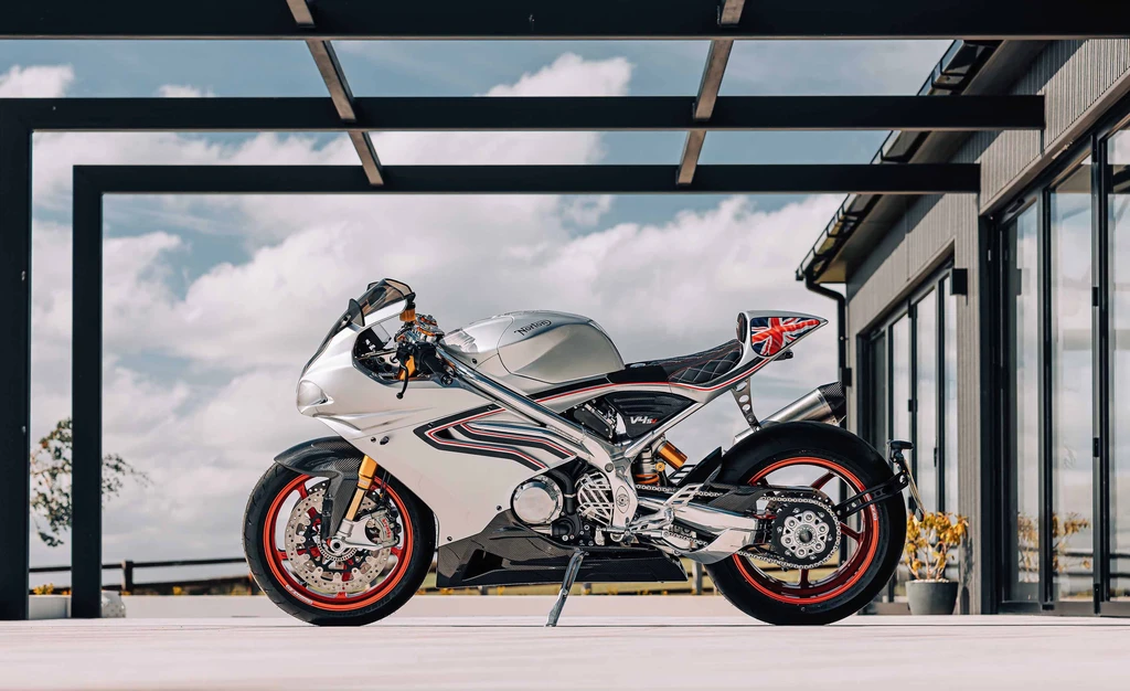 2022-Norton-v4sv-throttlecraze.com-4_throttlecraze.com