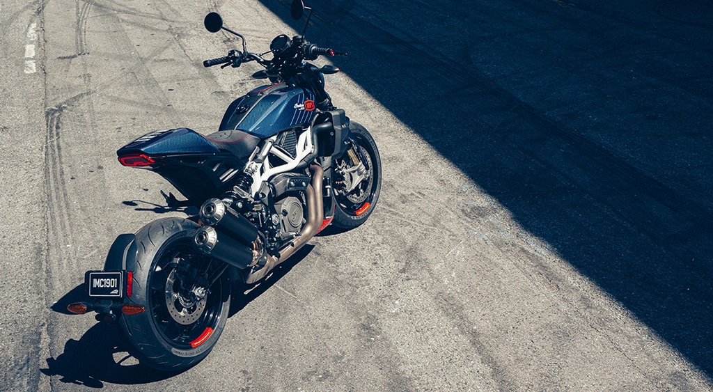 2024-indian-ftr-100-r-carbon-throttlecraze.com-2_throttlecraze.com