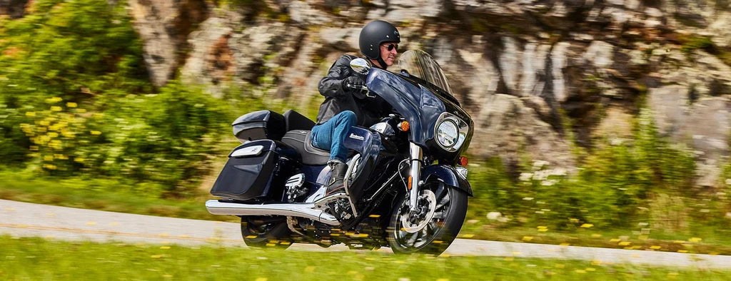 2024-indian-roadmaster-dark-horse-limited-throttlecraze.com-1_throttlecraze.com
