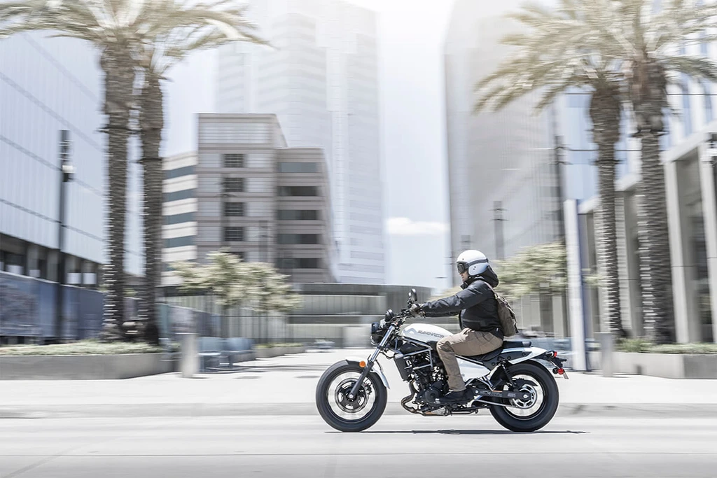 2024-kawasaki-eliminator-throttlecraze.com-2_throttlecraze.com