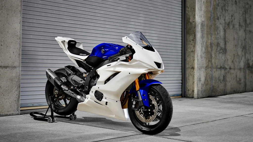 2024-yamaha-r6-gytr-throttlecraze.com-2_throttlecraze.com