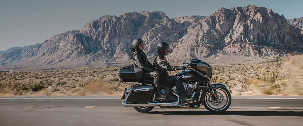2025-indian-Roadmaster-powerplu-darkhorse-limited-108-throttlecraze.com-1_throttlecraze.com