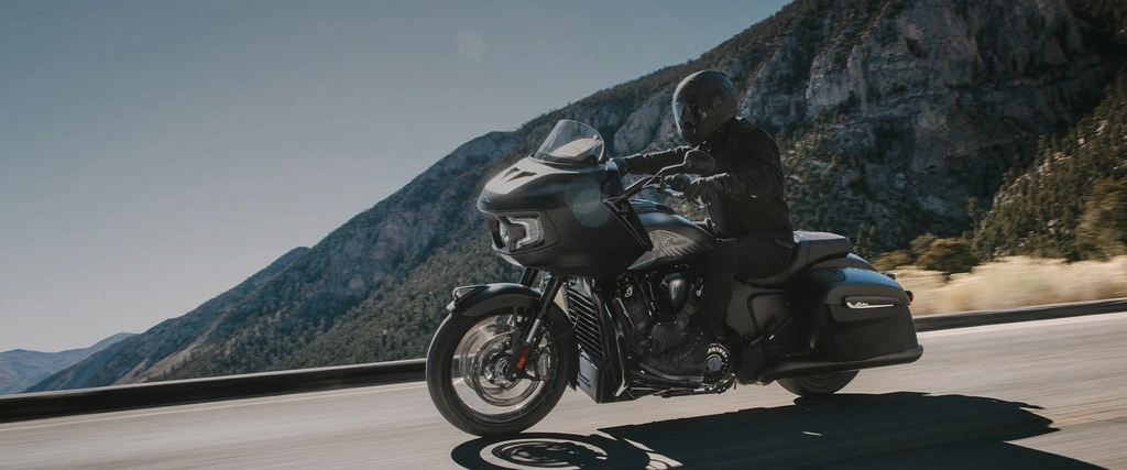 2025-indian-challenger-darkhorse-limited-108-throttlecraze.com-2_throttlecraze.com