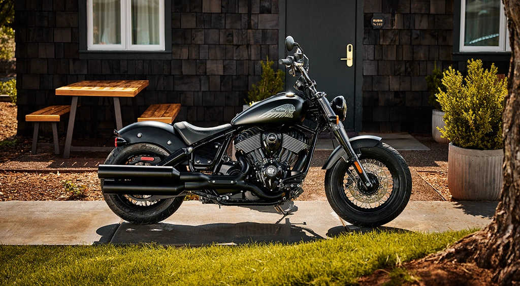 2025-indian-chief-bobber-dark-horse-throttlecraze.com-1_throttlecraze.com