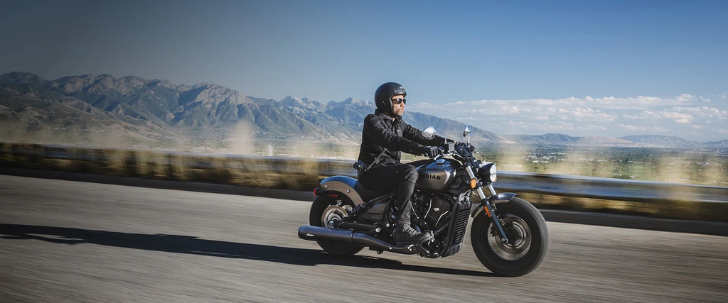 2025-indian-scout-sixty-bobber-throttlecraze.com-1_throttlecraze.com