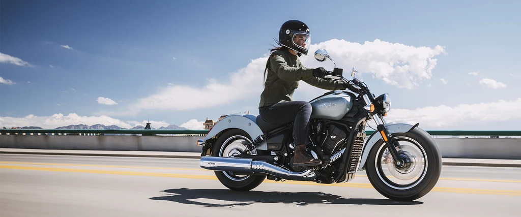 2025-indian-scout-sixty-classic-throttlecraze.com-1_throttlecraze.com