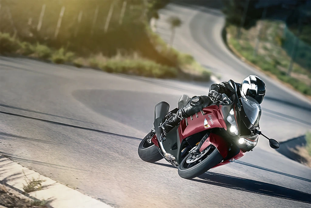 2025-kawasaki-Ninja-zx-14r-abs-throttlecraze.com-3_throttlecraze.com