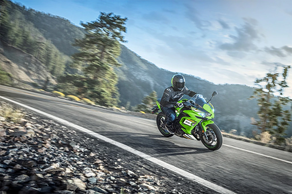 2025-kawasaki-ninja-650-krt-edition-throtllecaze.com-2_throttlecraze.com