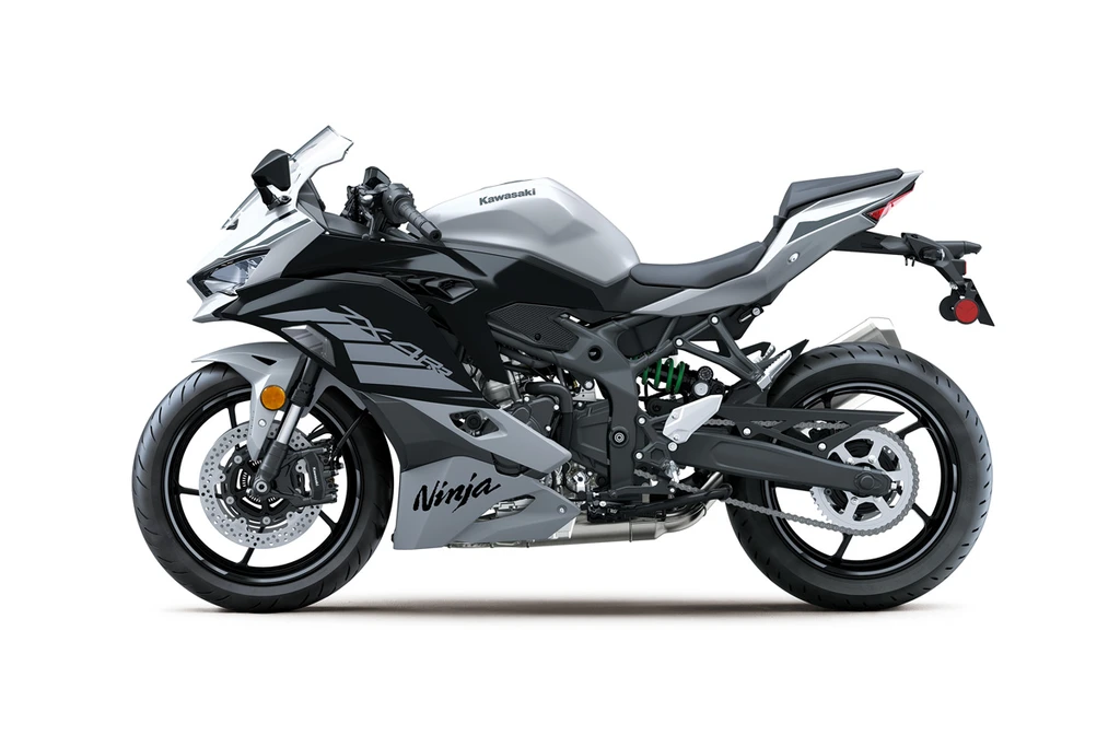 2025-kawasaki-ninja-zx-4rr-abs-throttlecraze.com-1_throttlecraze.com