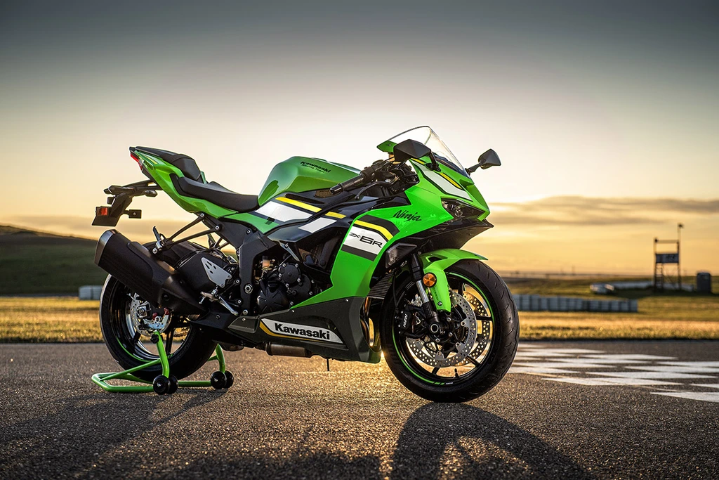2025-kawasaki-ninja-zx-6r-krt-edition-throttlecraze.com-1_throttlecraze.com