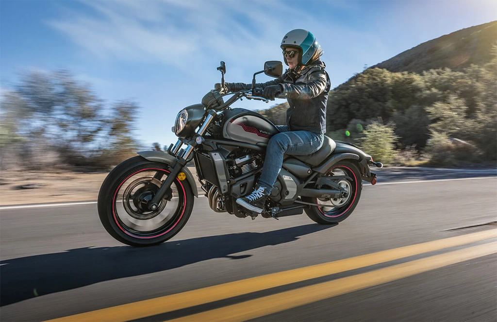 2025-kawasaki-vulcan-s-throttlecraze.com-3_throttlecraze.com