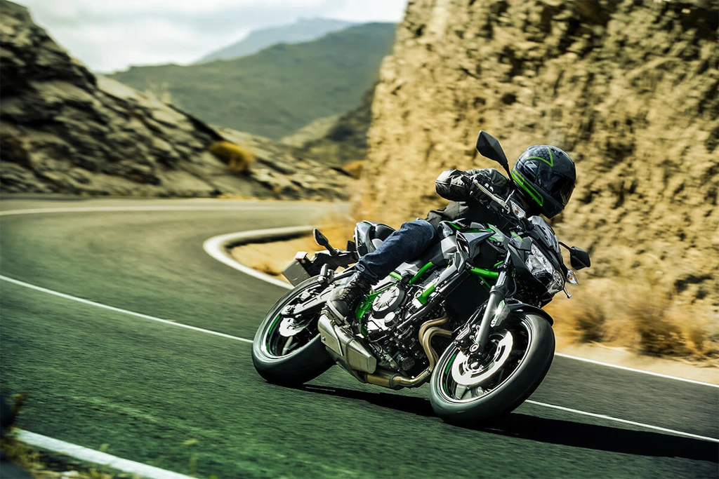 2025-kawasaki-z650-throttlecraze.com-2_throttlecraze.com