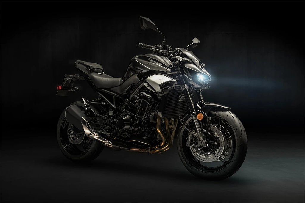 2025-kawasaki-z900-abs-throttlecraze.com-1_throttlecraze.com