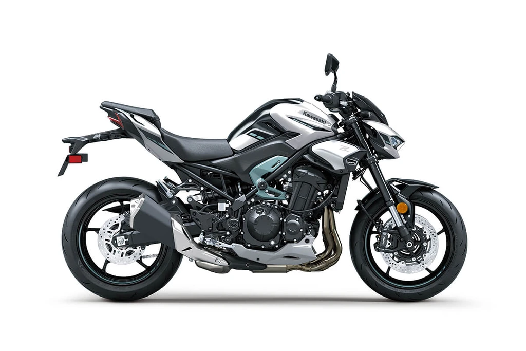 2025-kawasaki-z900-abs-throttlecraze.com-4_throttlecraze.com