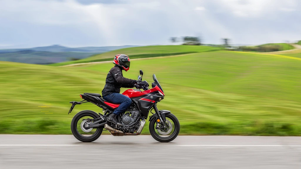 2025-yamaha-tracer-7-throttlecraze.com-2_throttlecraze.com