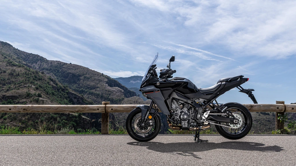 2025-yamaha-tracer-9-throttlecraze.com-1_throttlecraze.com