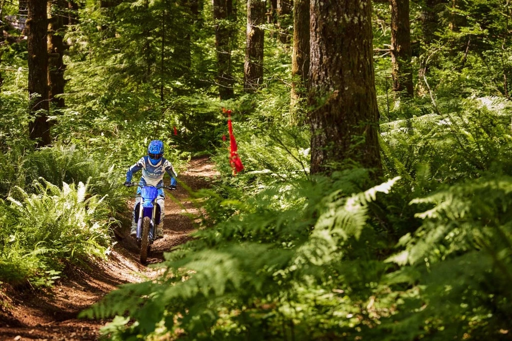 2025-yamaha-yz250fx-throttlecraze.com-2_throttlecraze.com