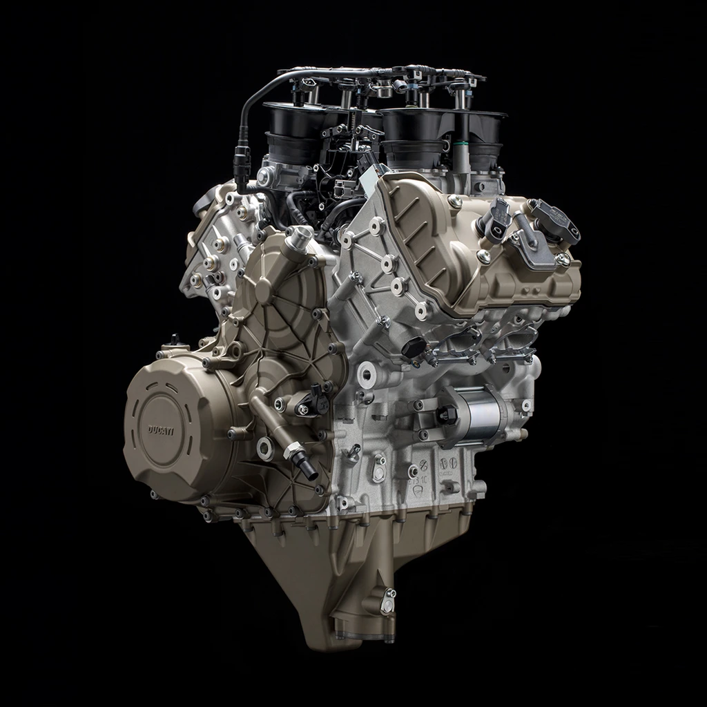 2026-ducati-panigale-v4r-throttlecraze.com-6_throttlecraze.com
